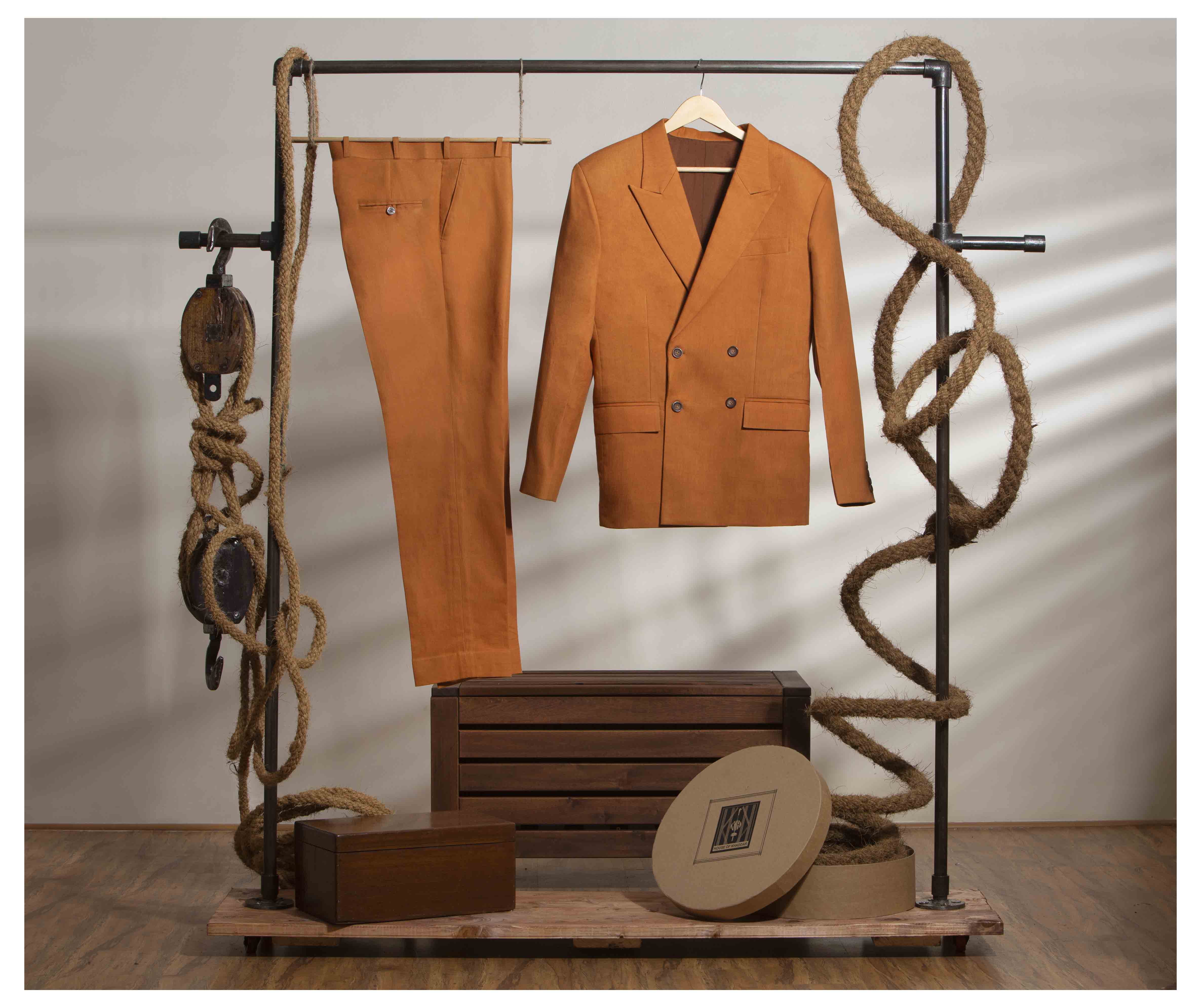 DOUBLE BREASTED SLIM FIT BLAZER SUIT- 015