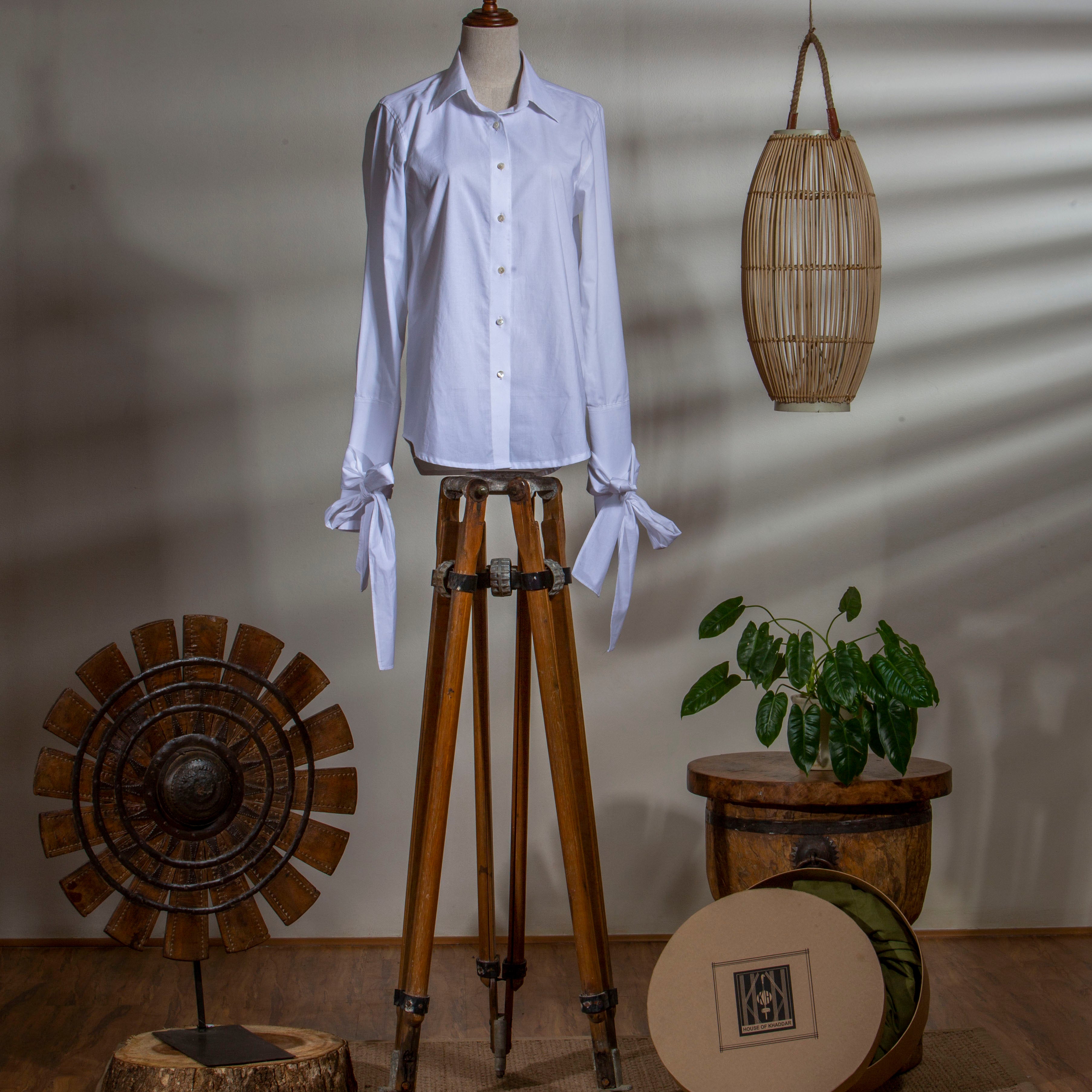 Long sleeved shift with tie cuff